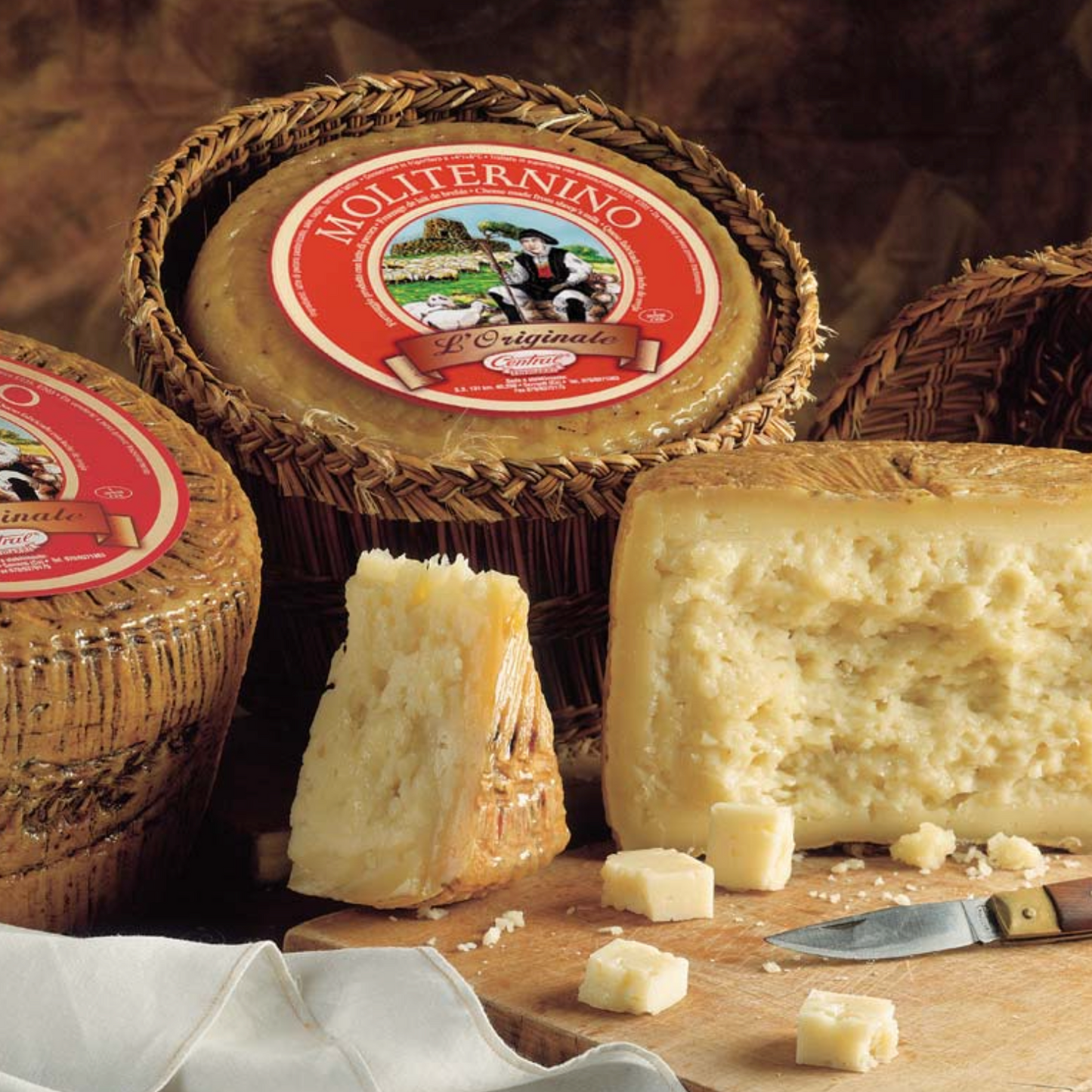 Semi-cooked Moliterno sheep's cheese