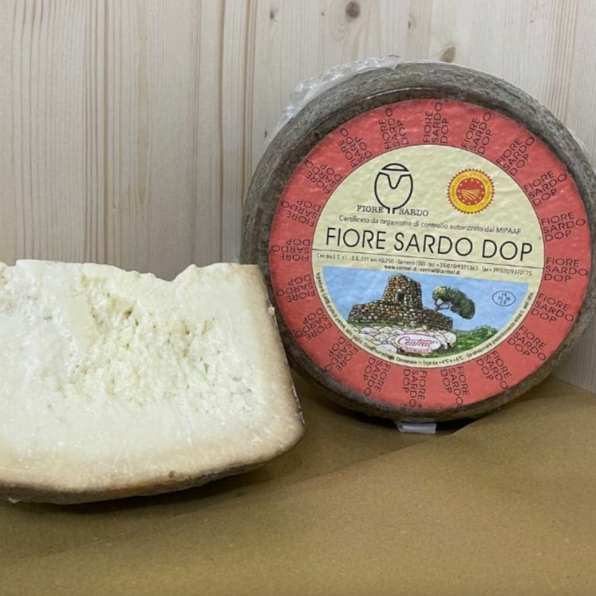 Sheep's cheese Pecorino Fiore Sardo DOP