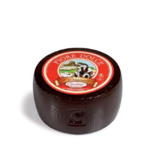 Semi-cooked sweet flower sheep's cheese