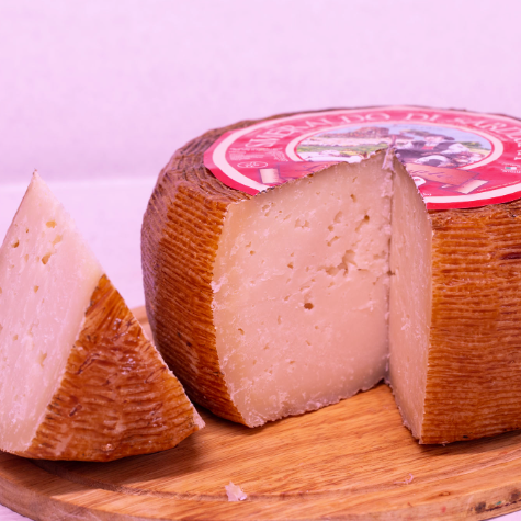 Semi-cooked Emerald Sheep's Cheese from Sardinia